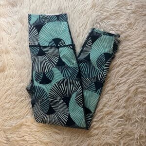 Aerie Chill Play Move Leggings Size Extra Small blue print Polyester athletic